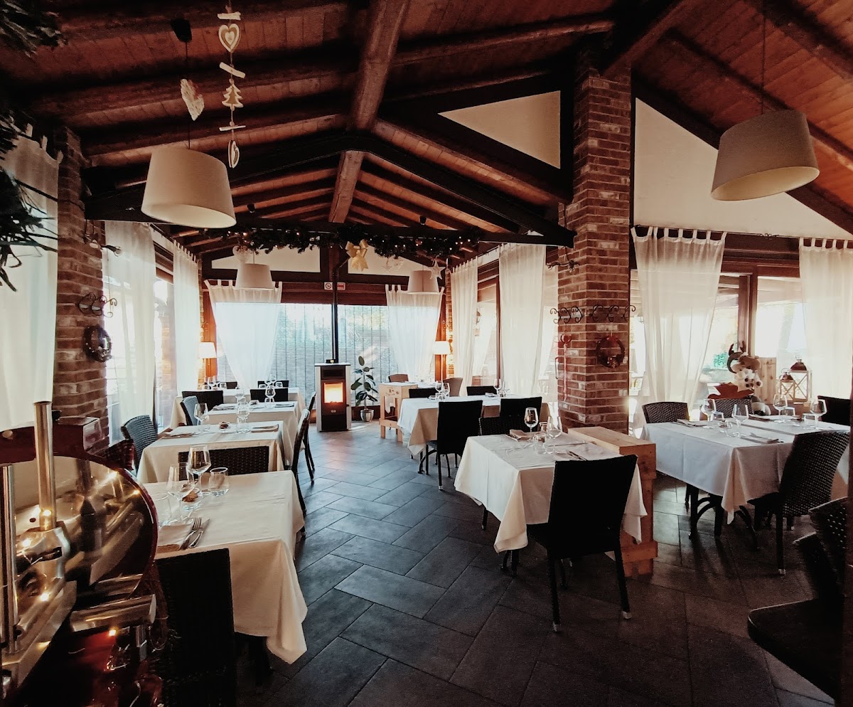 Il Piccolo Borgo Osteria E Vineria